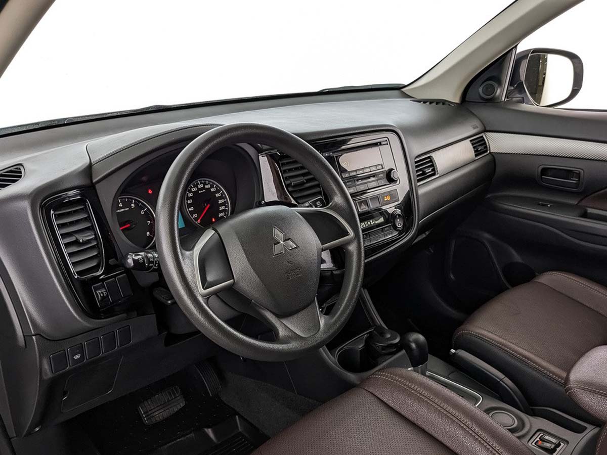 Mitsubishi Outlander#10341
