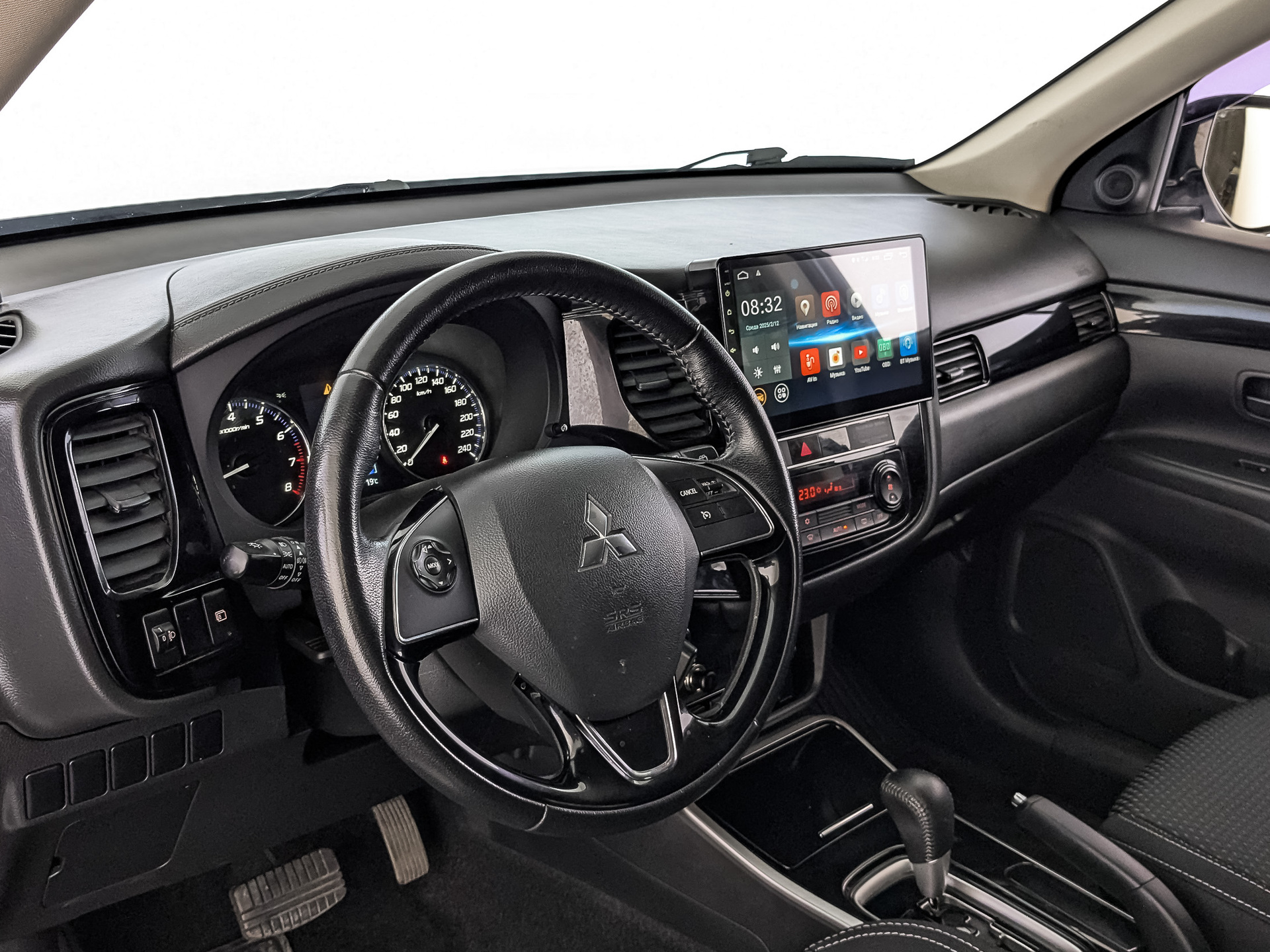Mitsubishi Outlander#76433