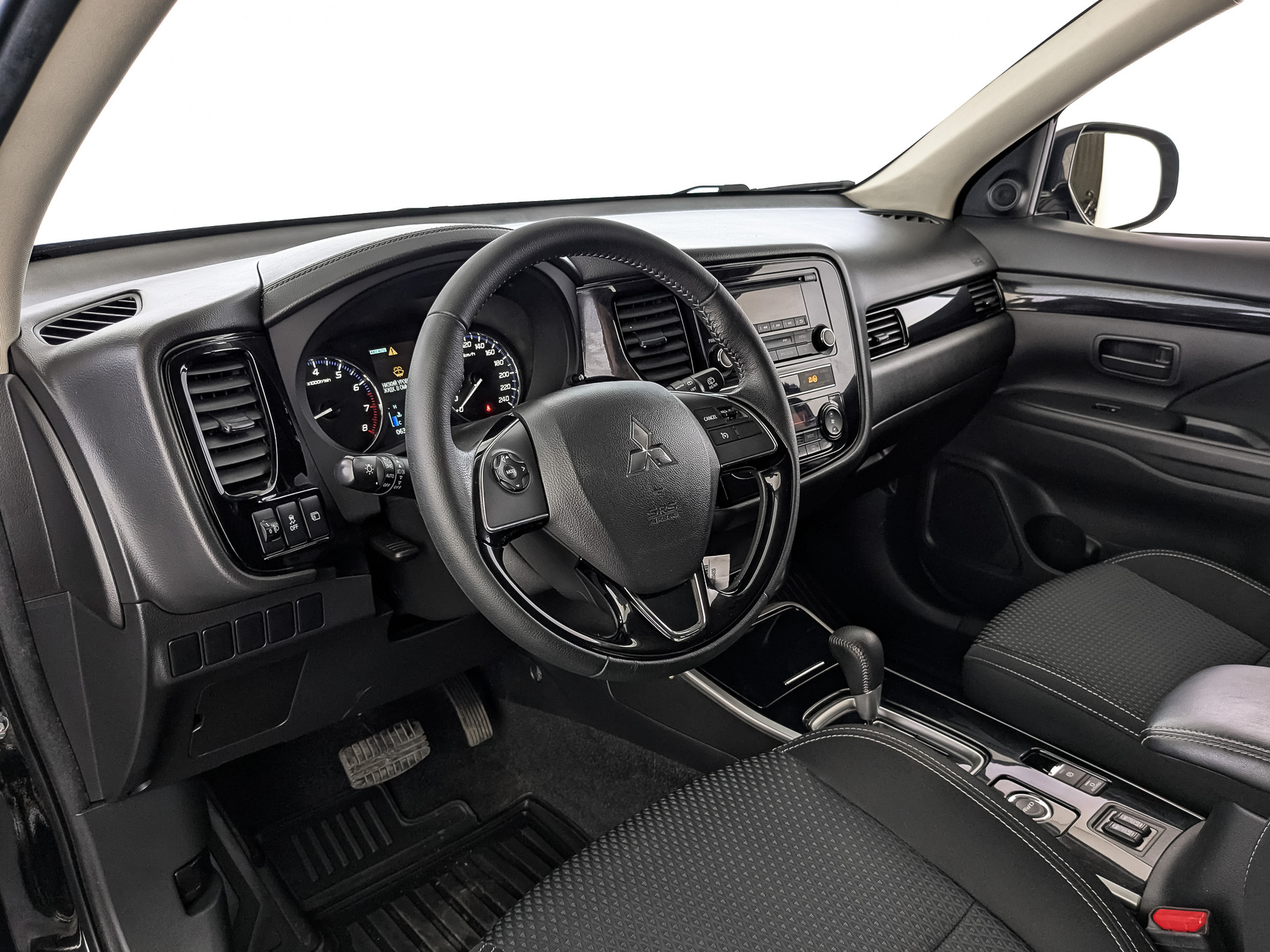 Mitsubishi Outlander#76463