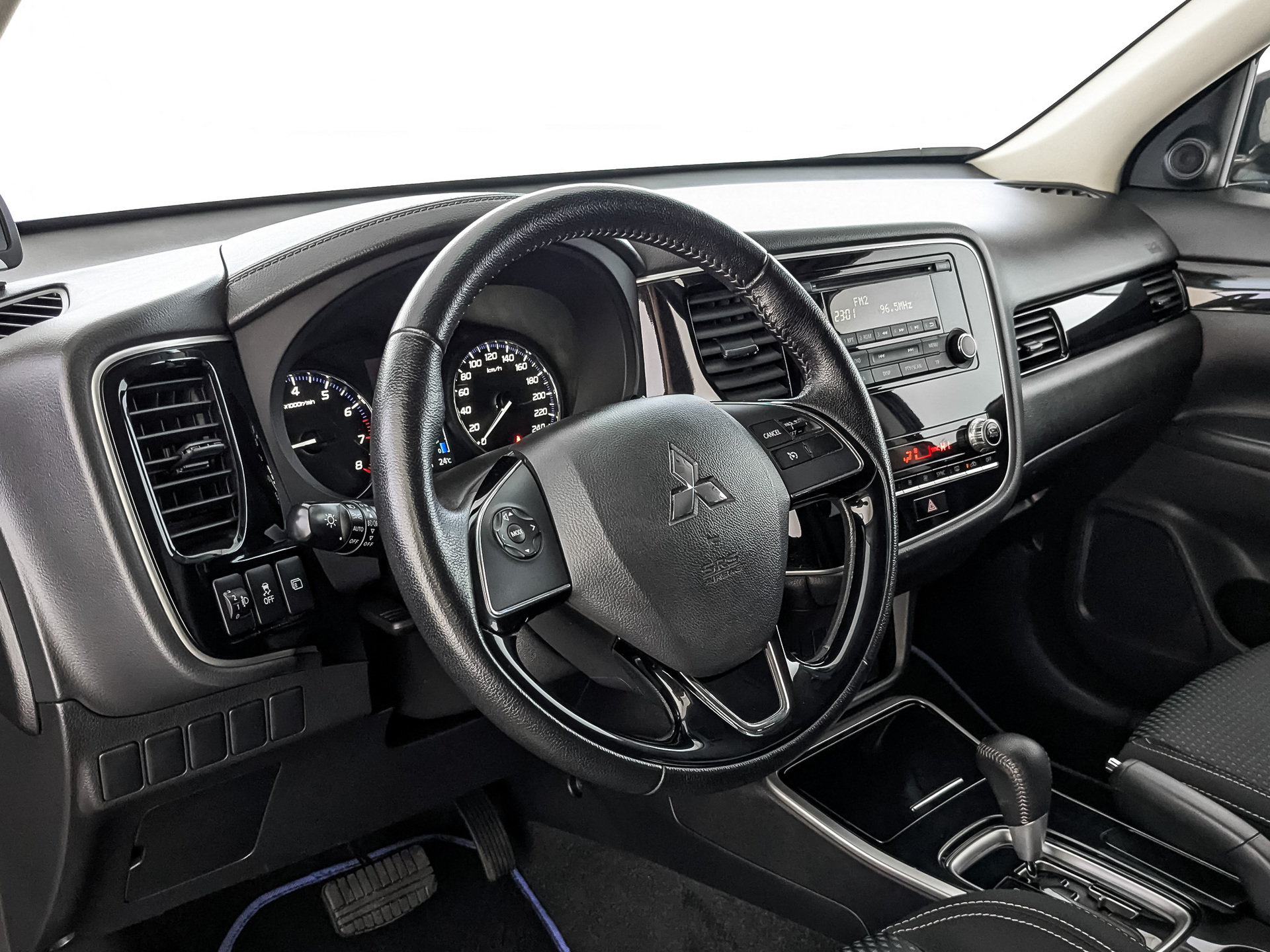 Mitsubishi Outlander#85138