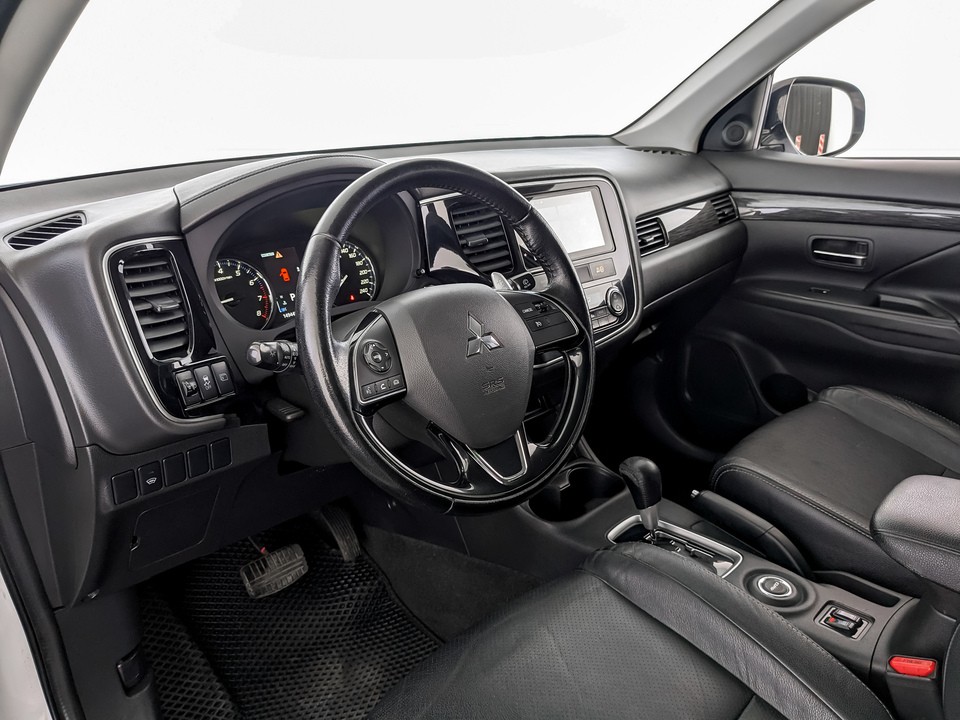 Mitsubishi Outlander#10125