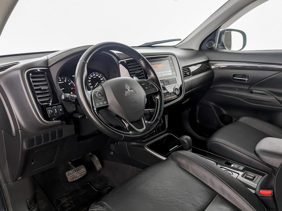 Mitsubishi Outlander#10135