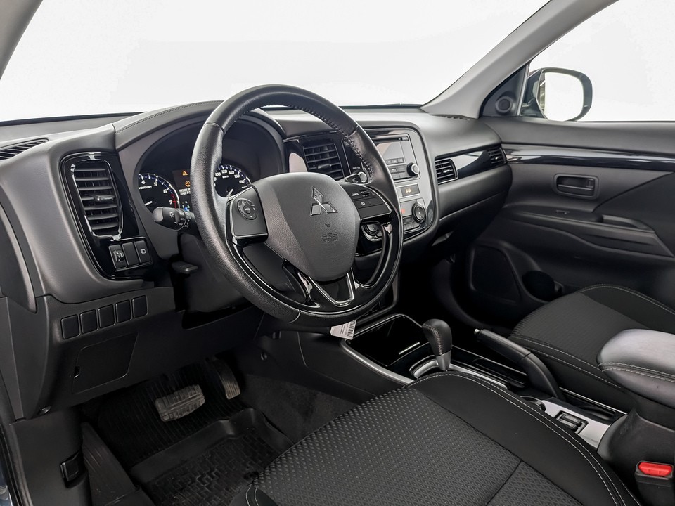 Mitsubishi Outlander#10145