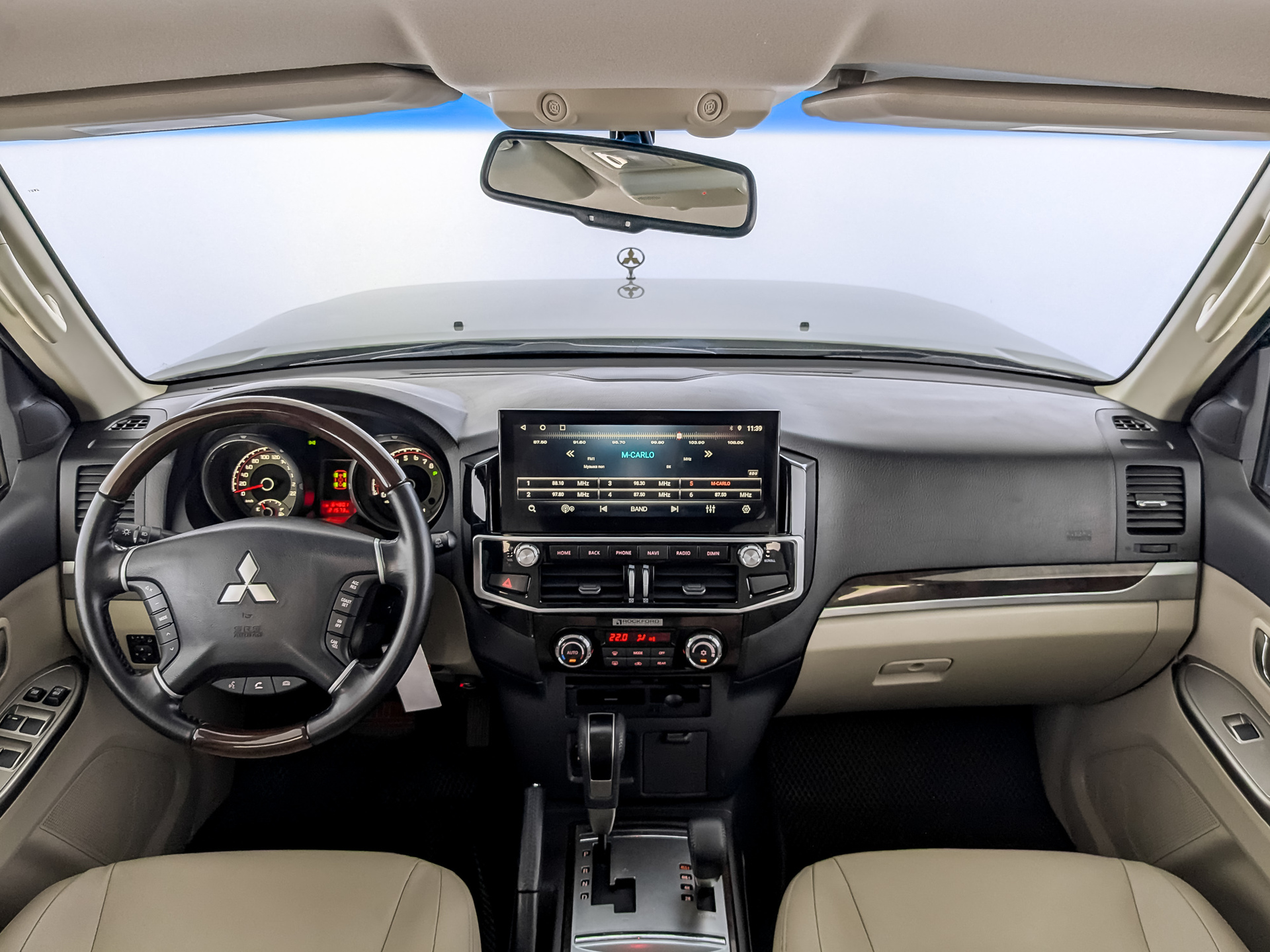 Mitsubishi Pajero#71416