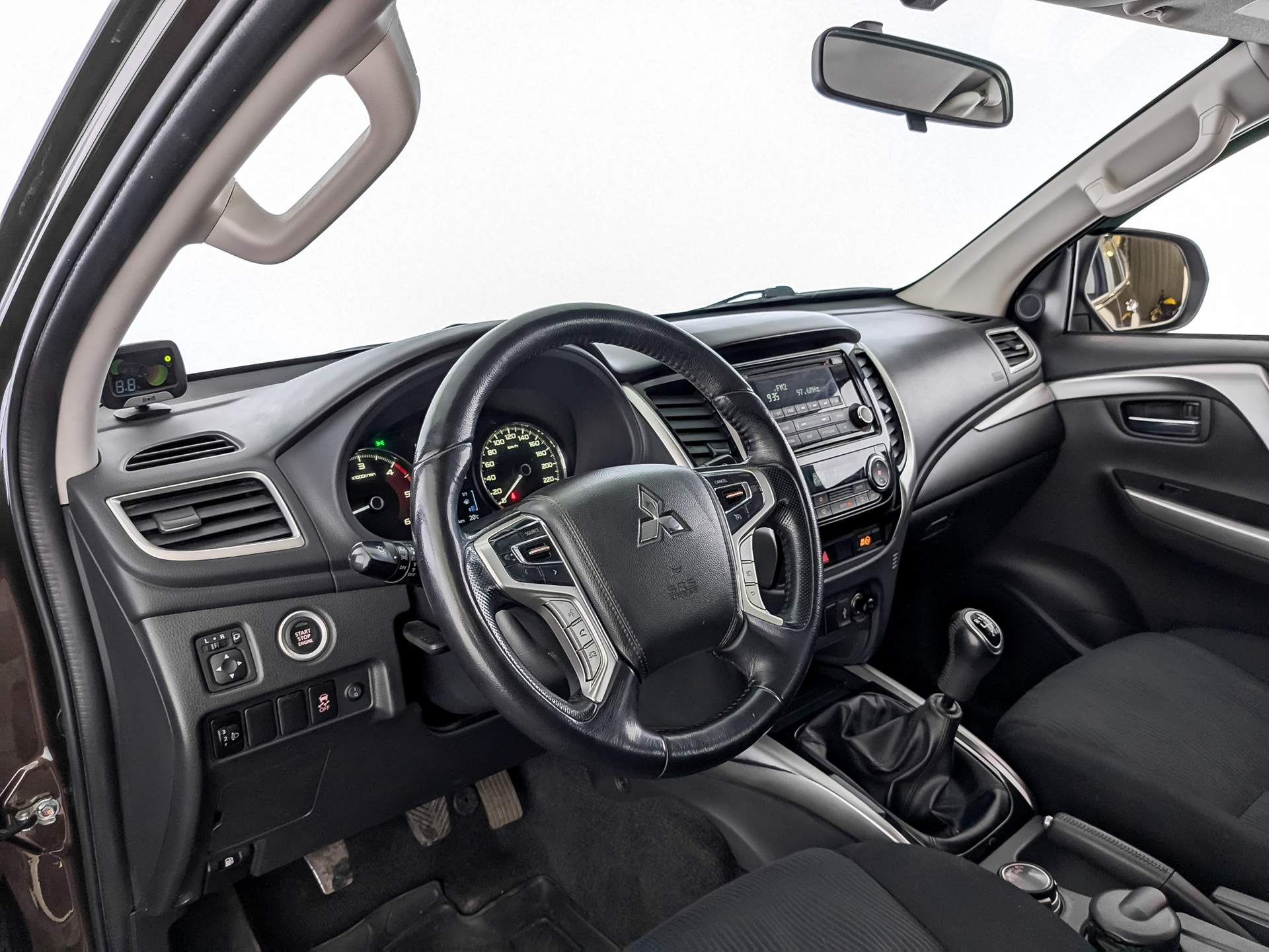 Mitsubishi Pajero Sport#76513