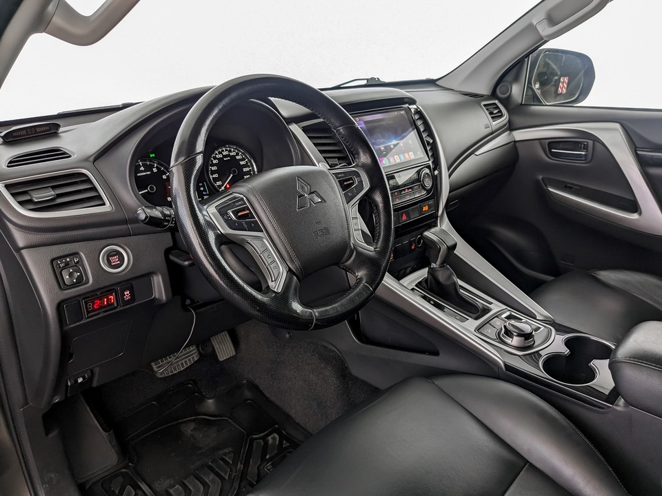 Mitsubishi Pajero Sport#9619