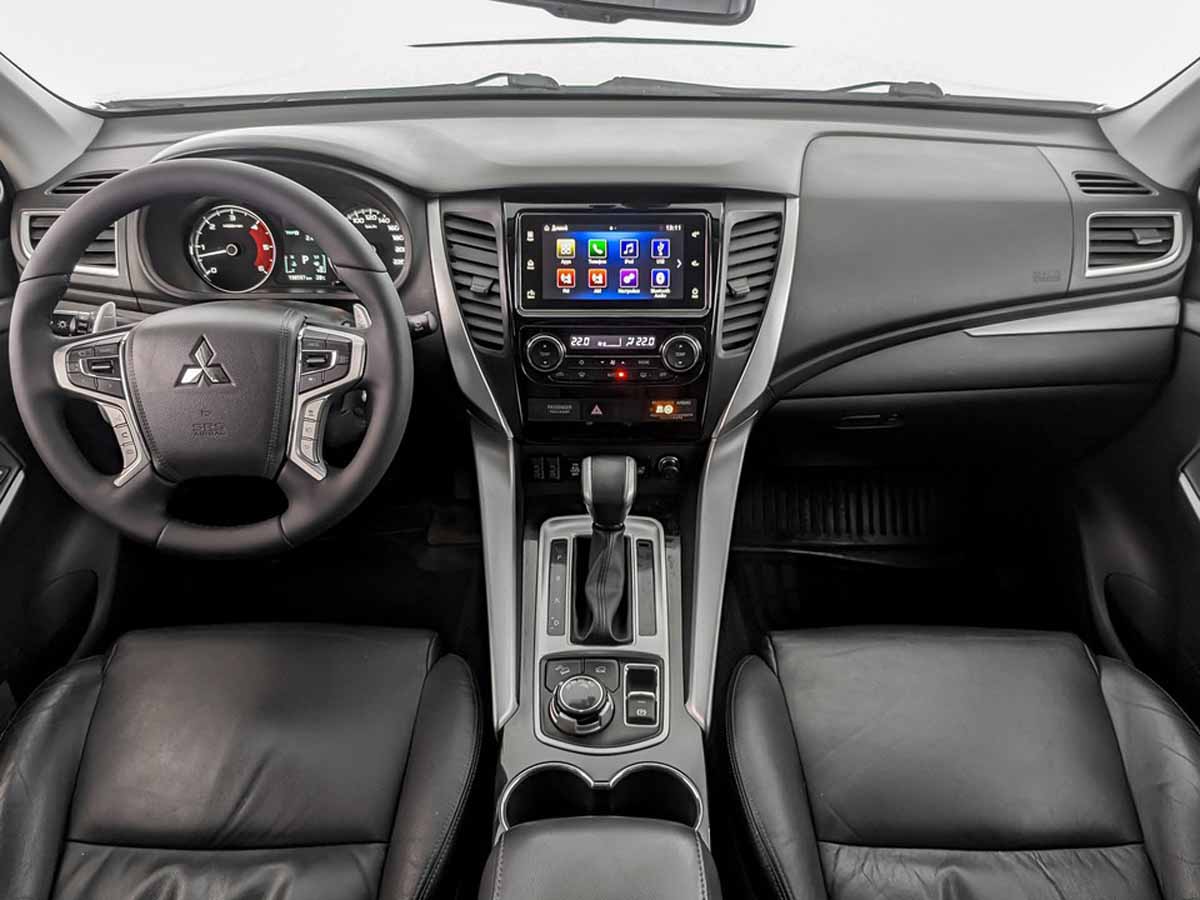 Mitsubishi Pajero Sport#9678
