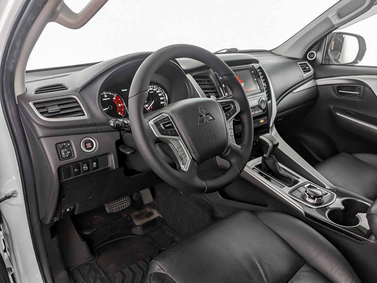 Mitsubishi Pajero Sport#9679