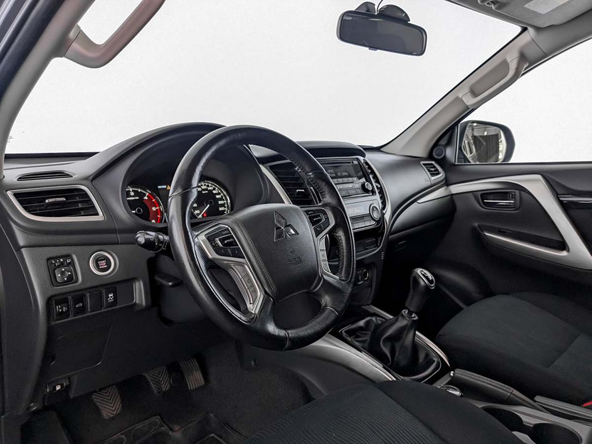 Mitsubishi Pajero Sport#9709