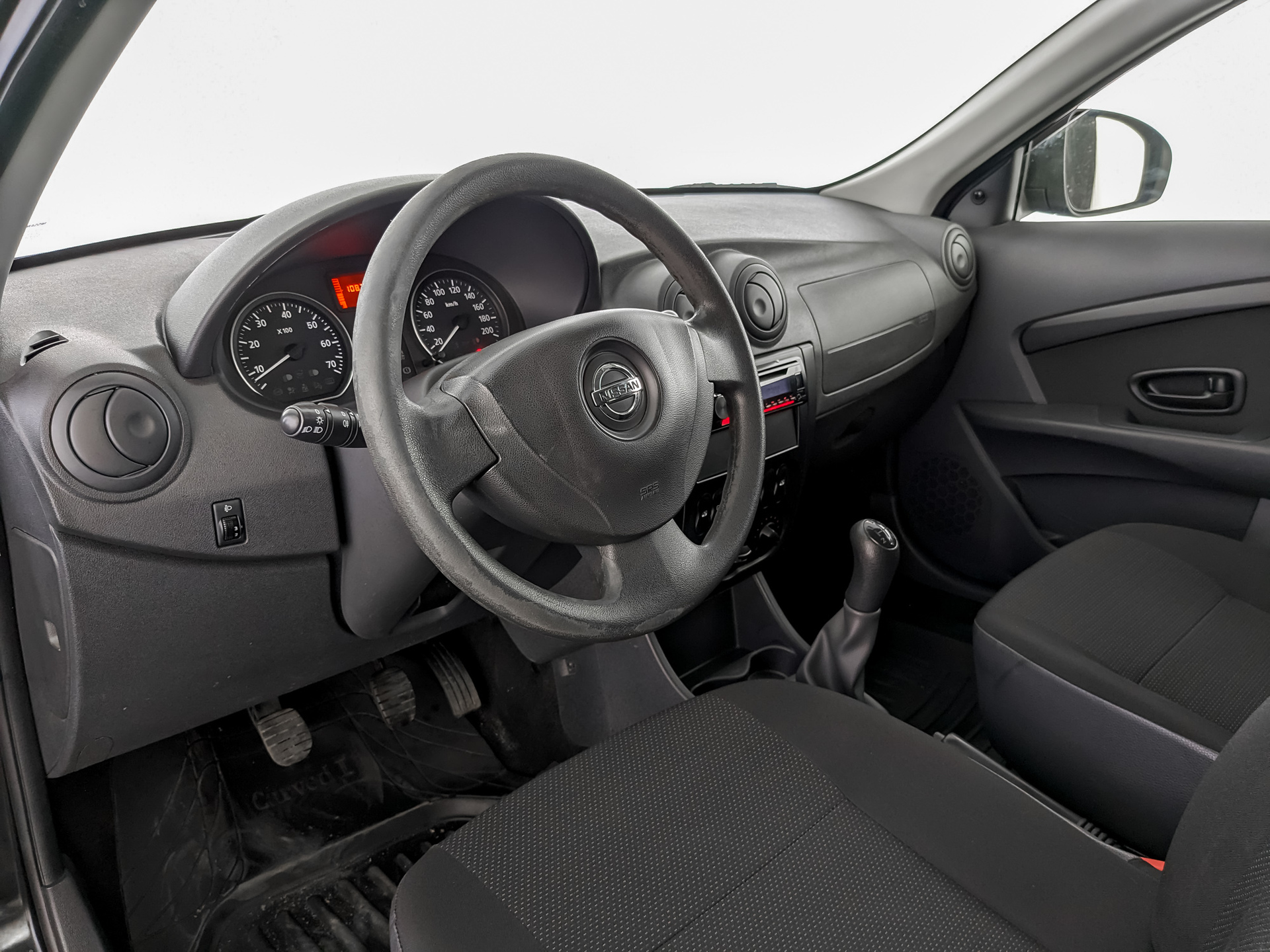 Nissan Almera#15692