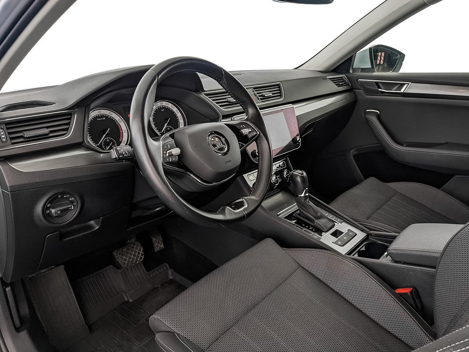 Skoda Superb#13013