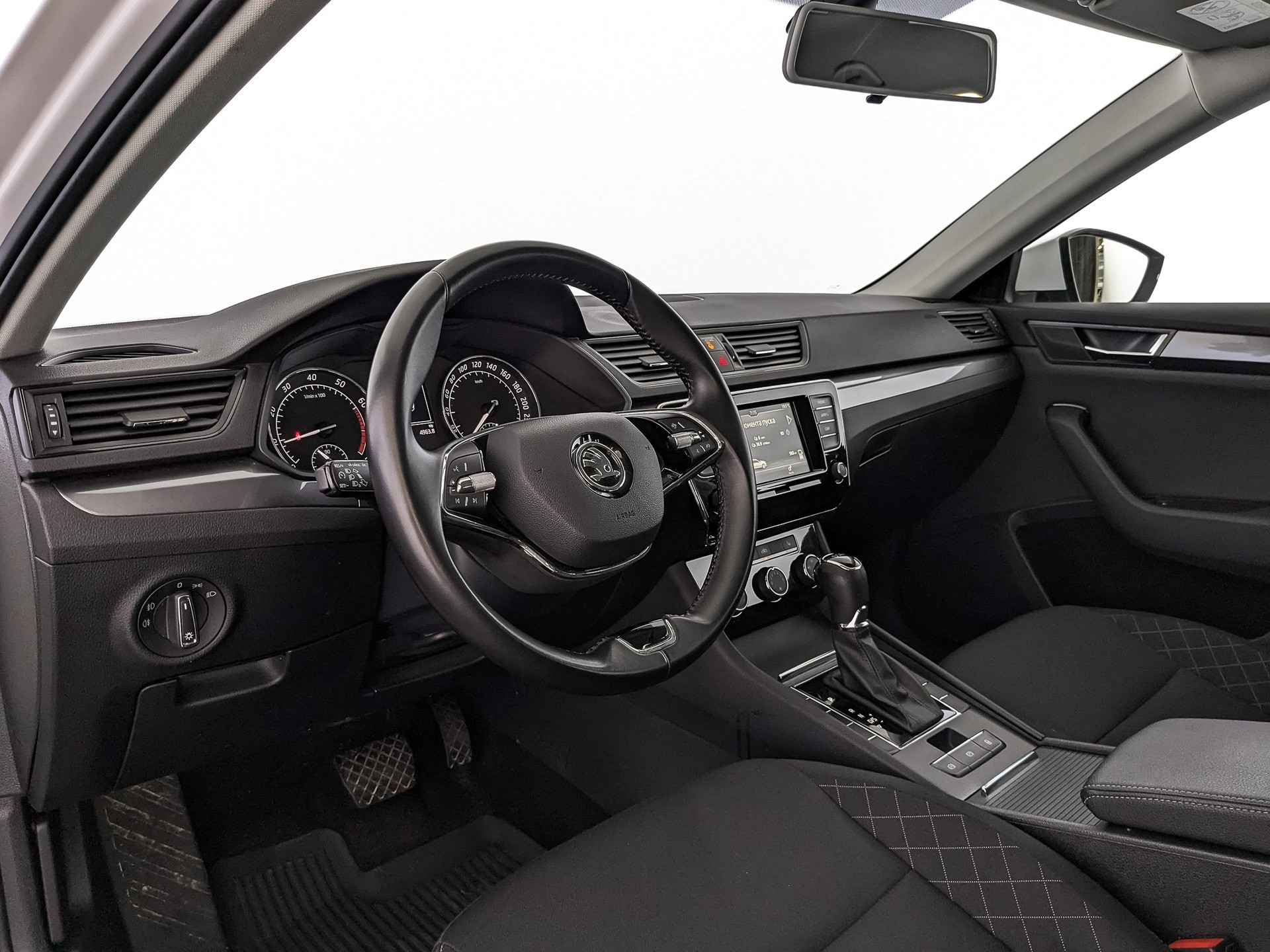 Skoda Superb#32379