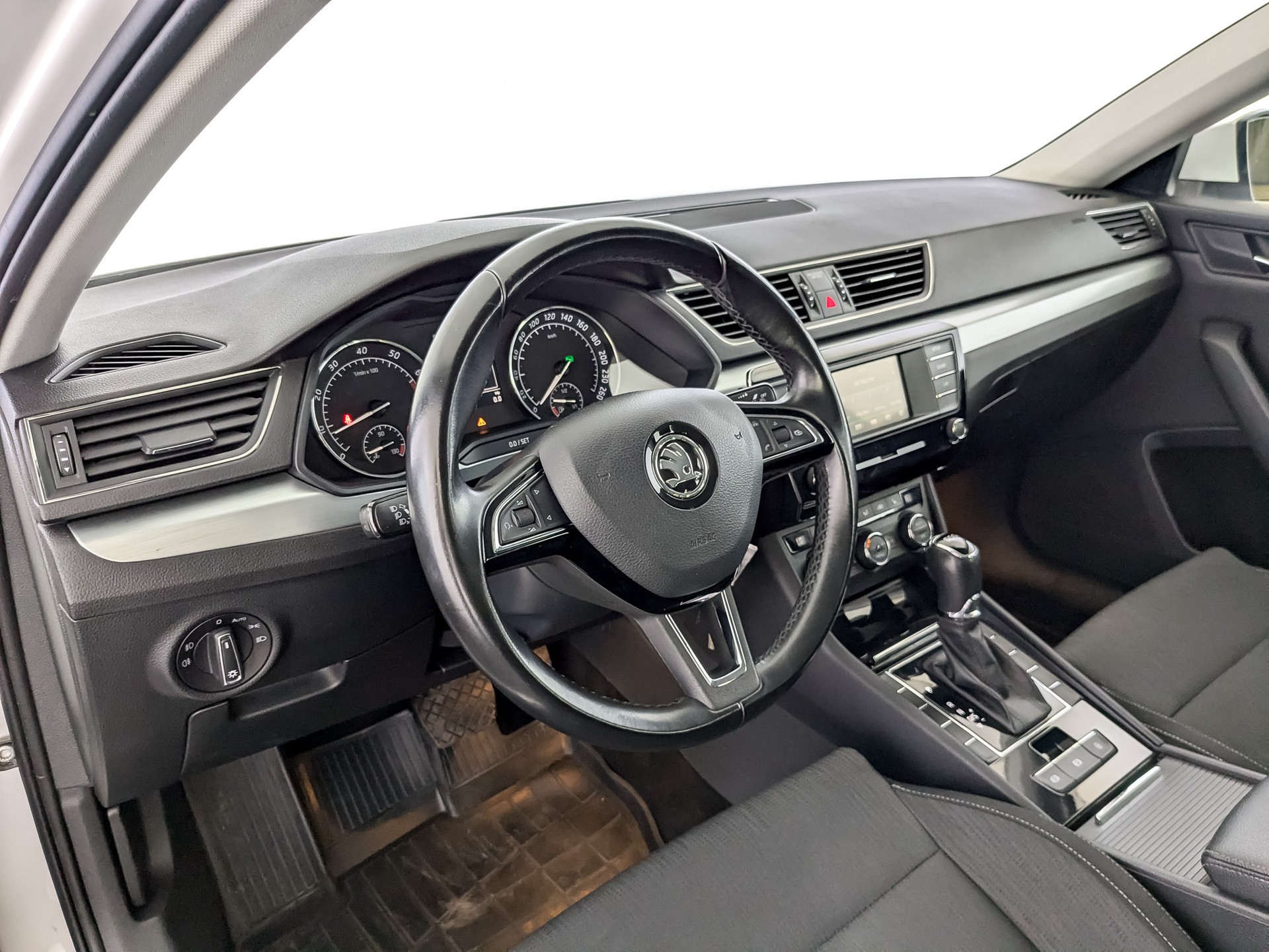 Skoda Superb#32931