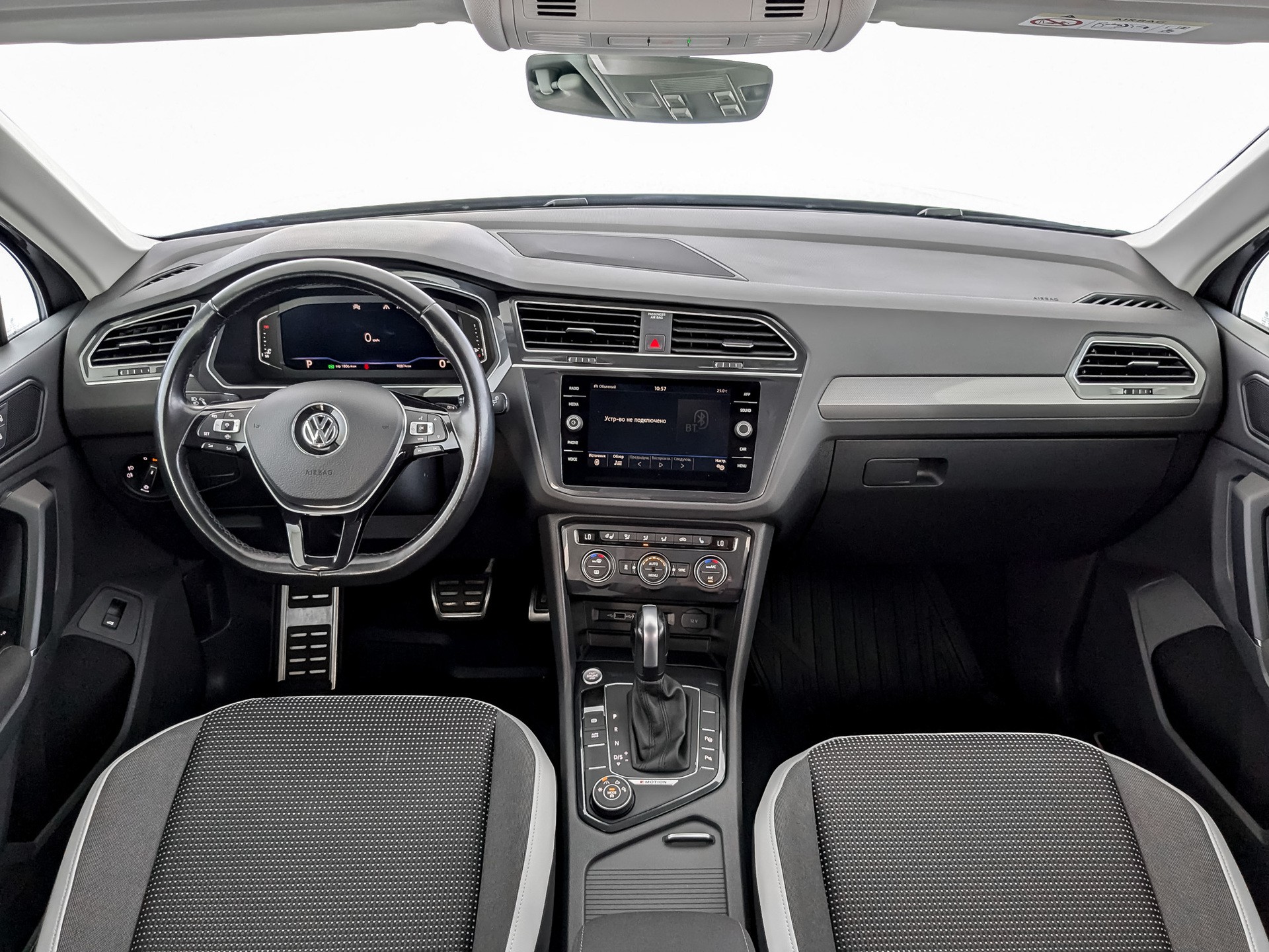 Volkswagen Tiguan#15799