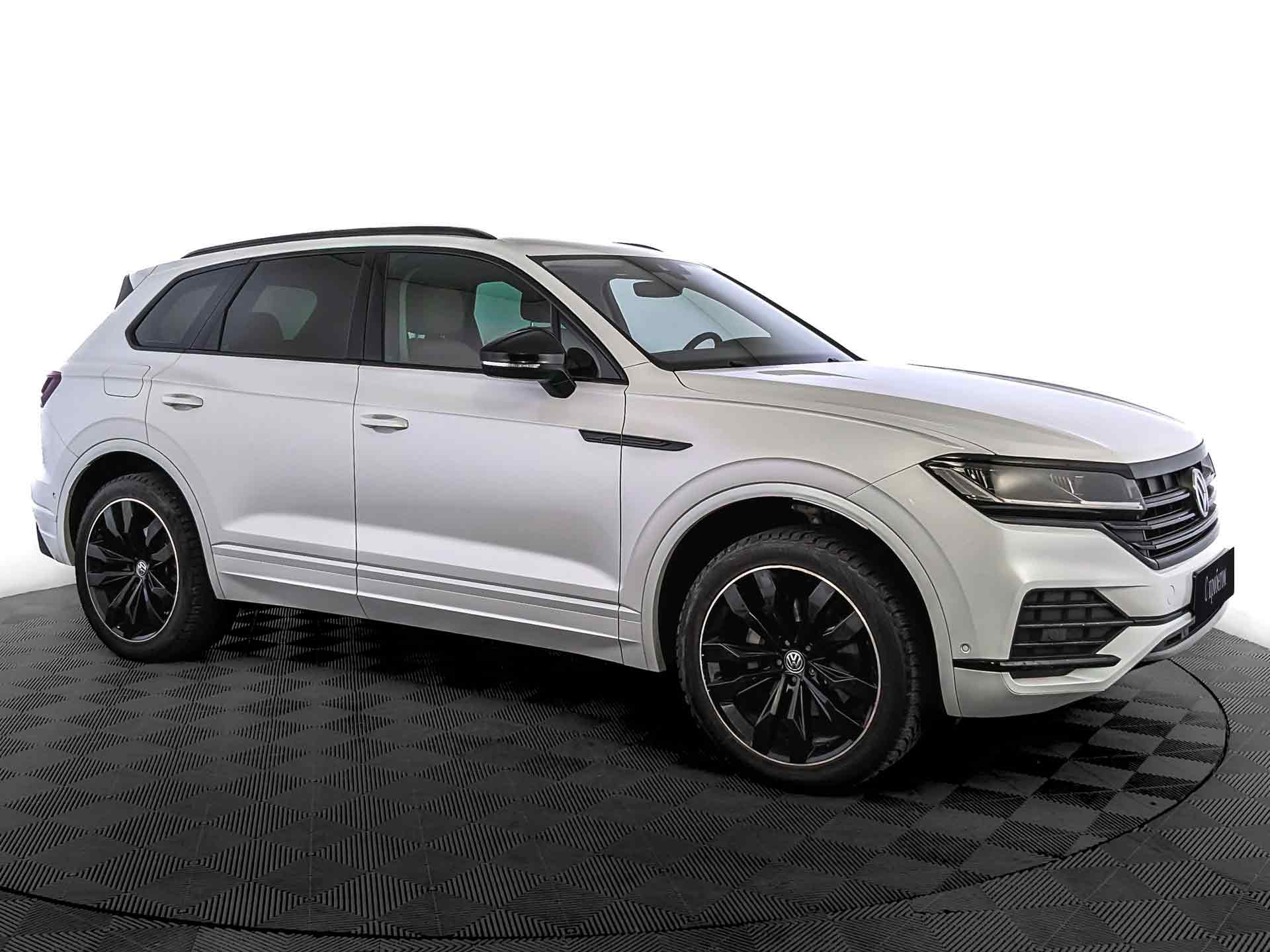 Volkswagen Touareg#16219