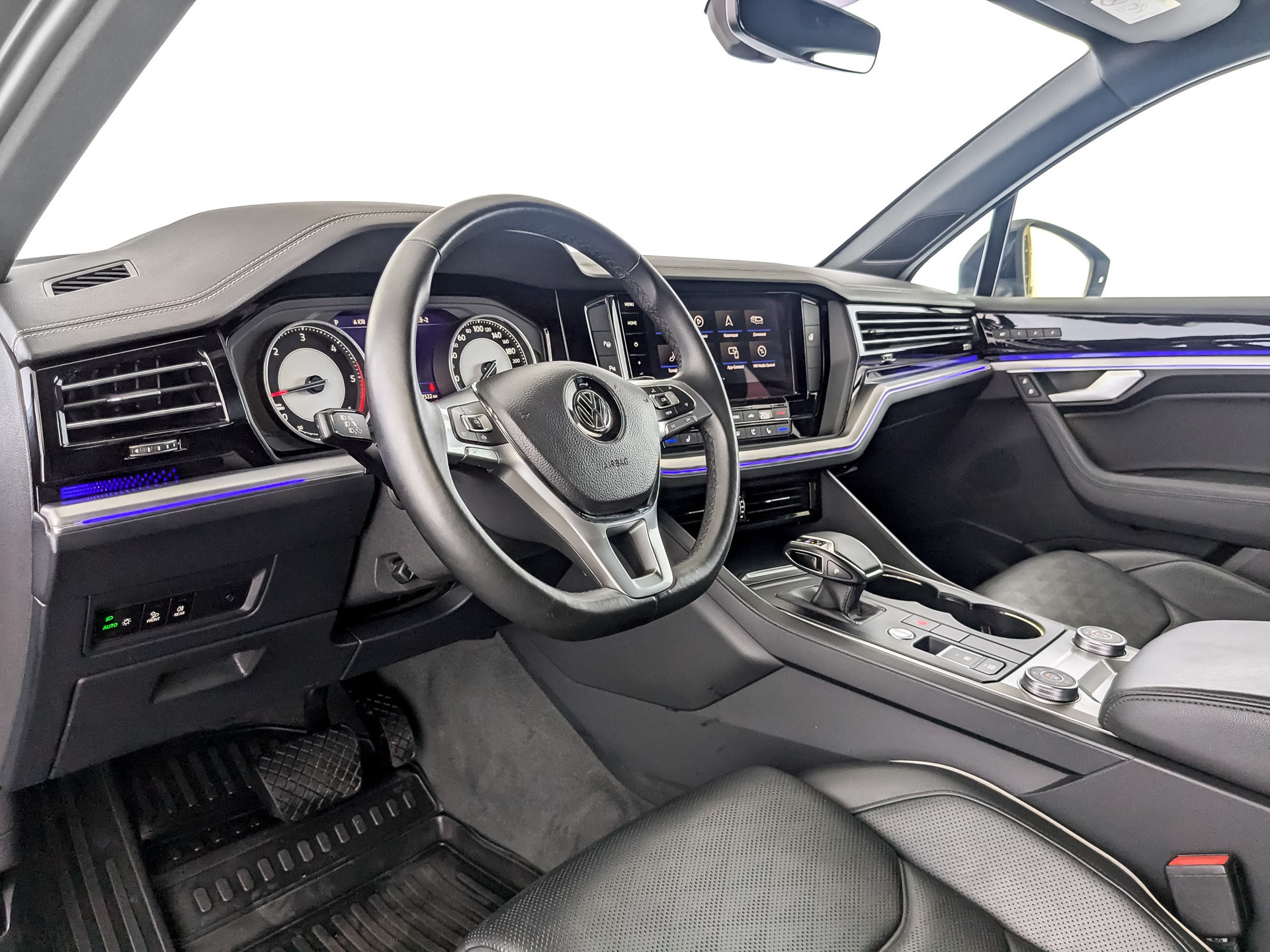 Volkswagen Touareg#16242