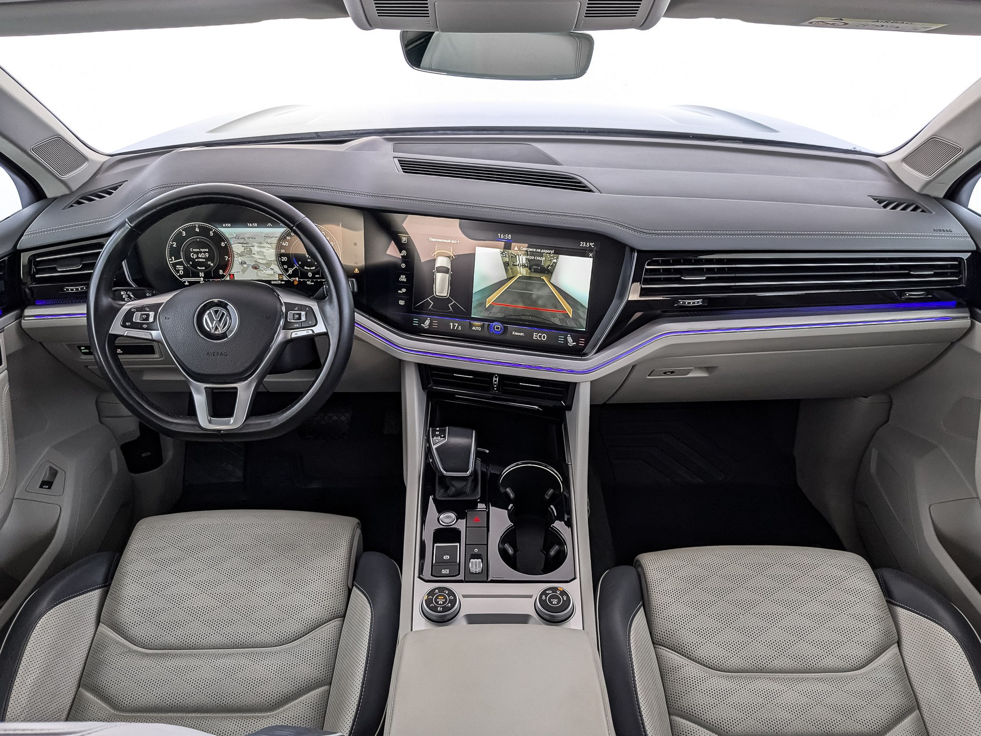 Volkswagen Touareg#16253