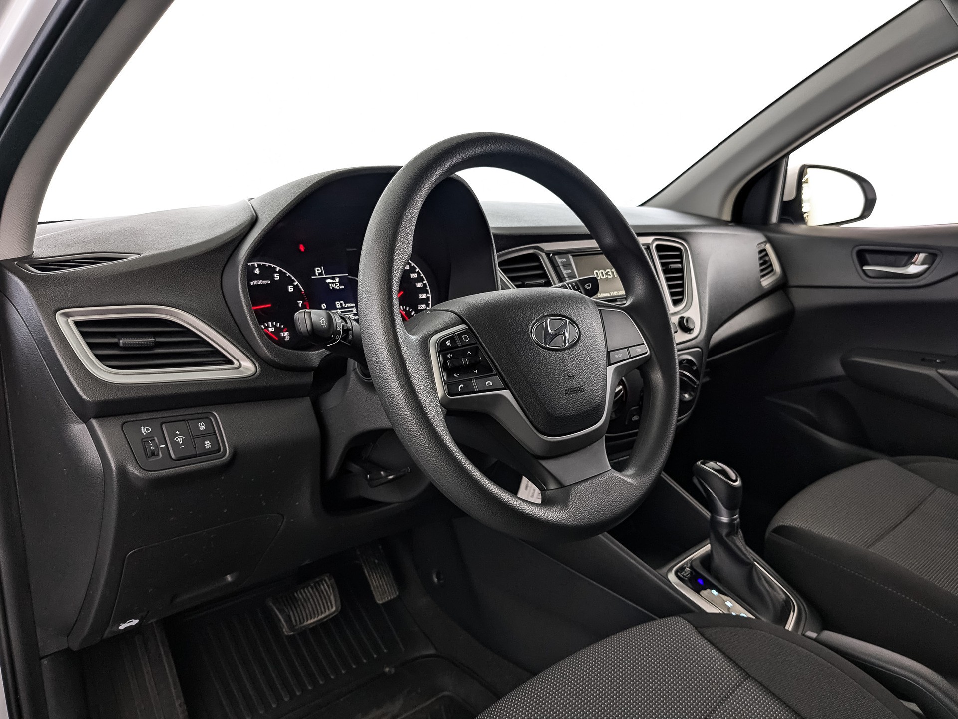 Hyundai Solaris#22020