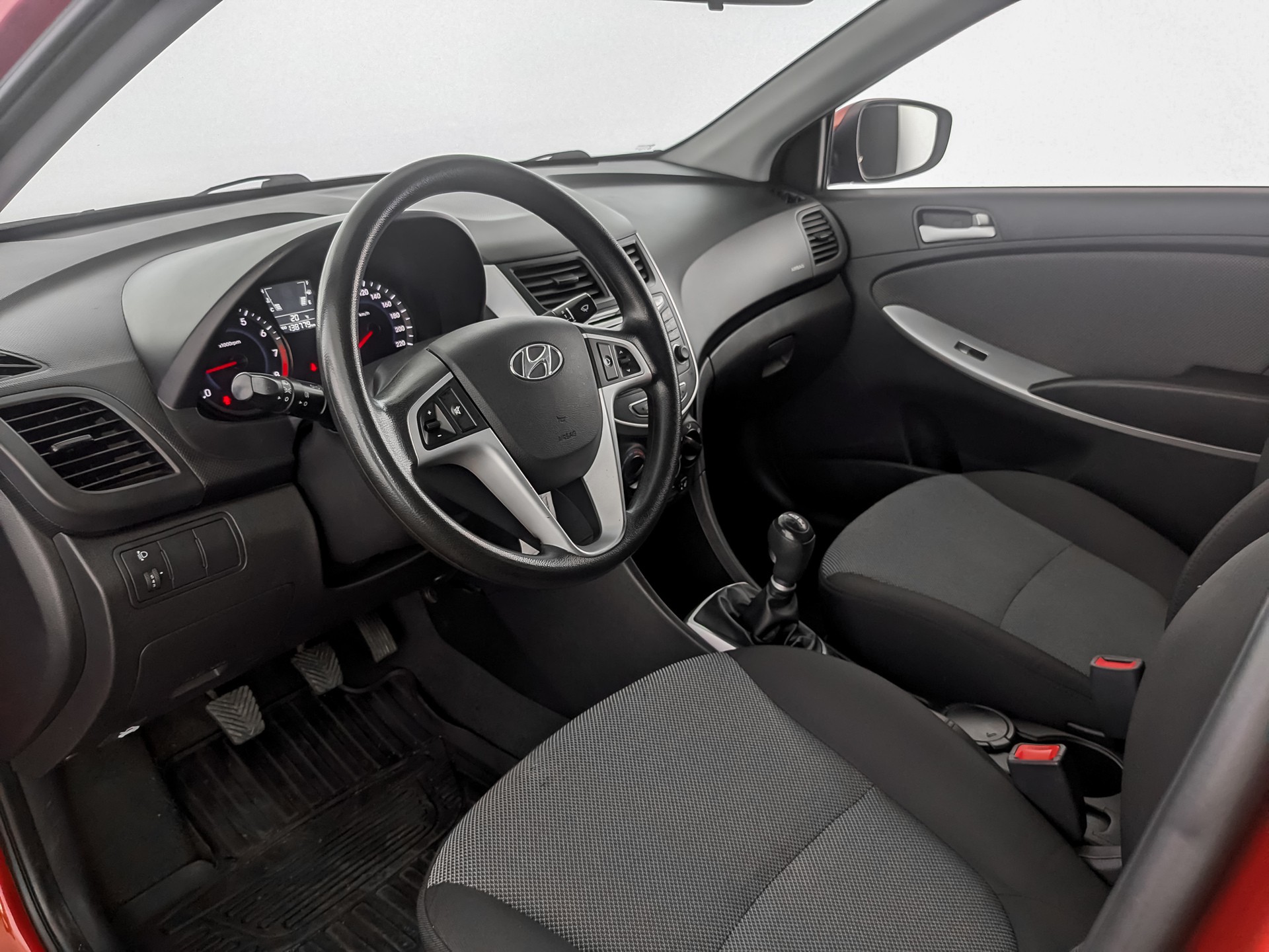 Hyundai Solaris#22300