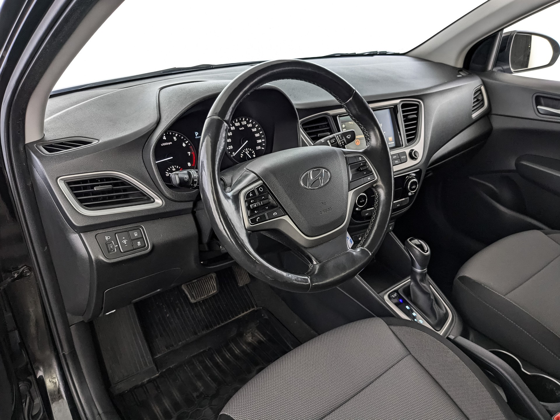 Hyundai Solaris#22320