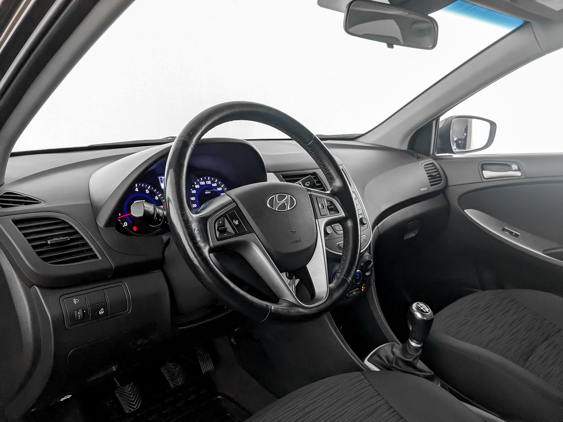 Hyundai Solaris#22380