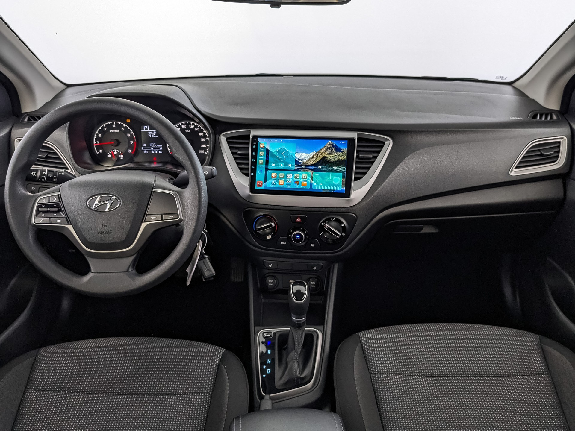 Hyundai Solaris#28016