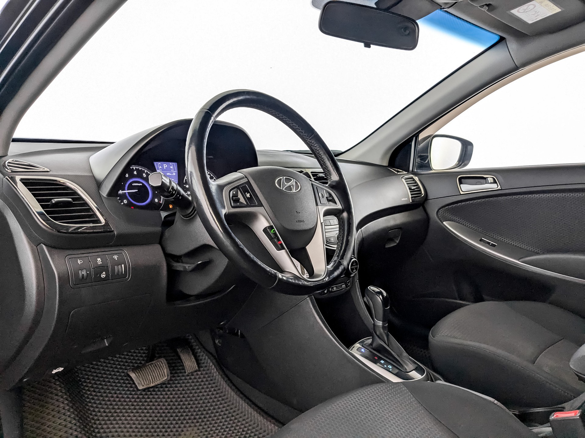 Hyundai Solaris#28095