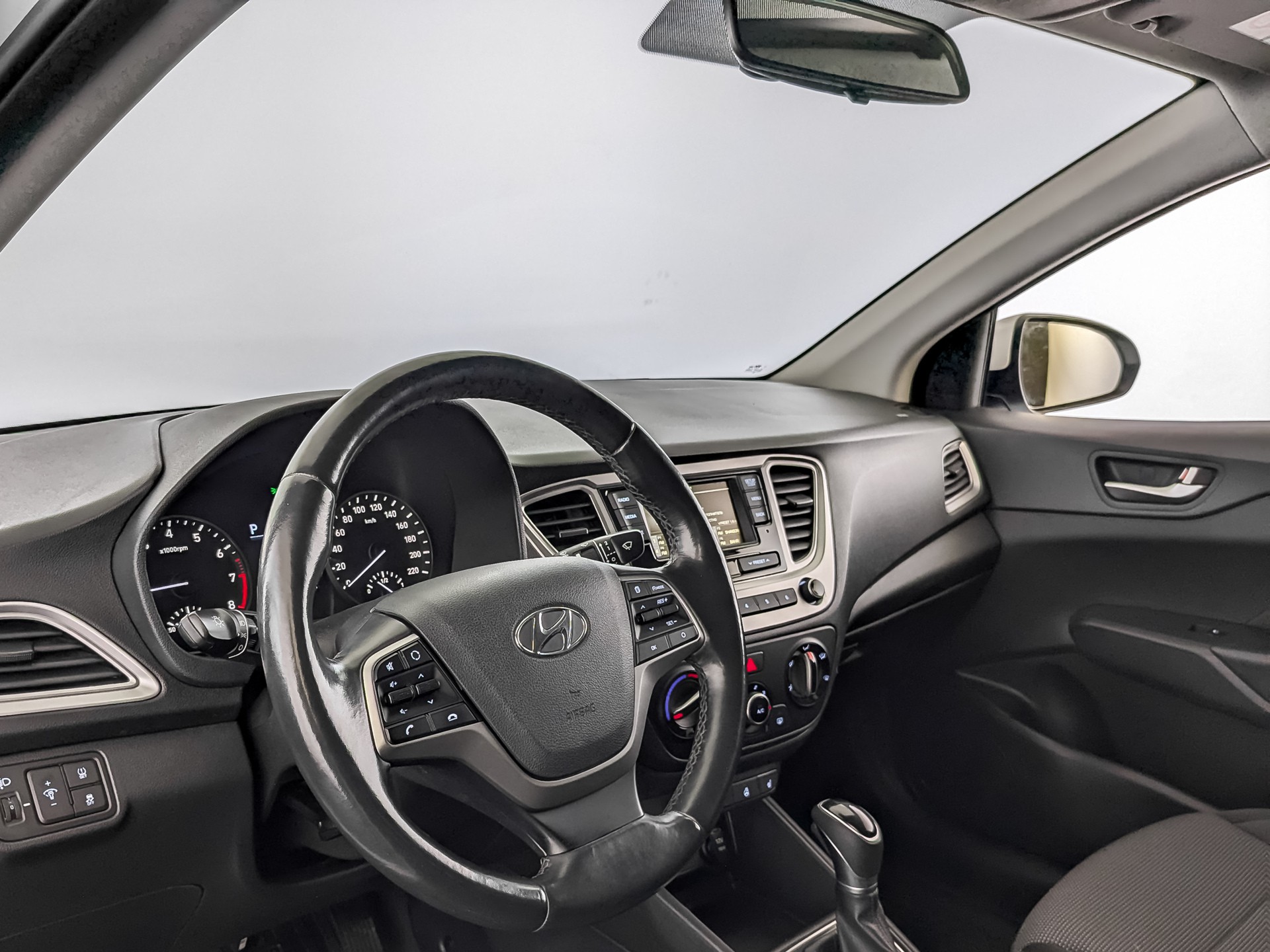 Hyundai Solaris#28203