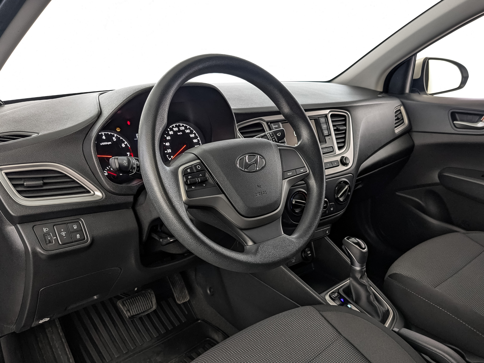 Hyundai Solaris#66323