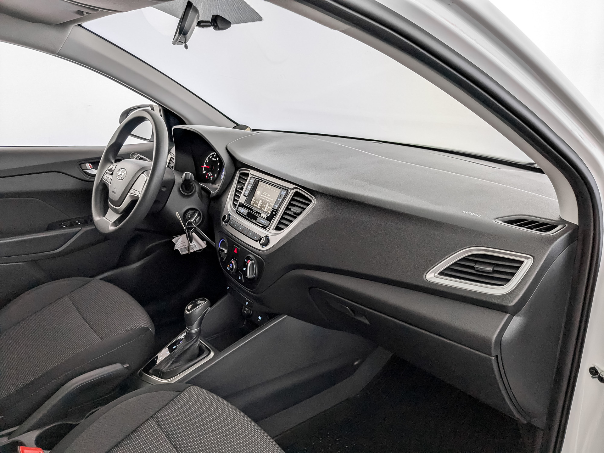 Hyundai Solaris#74535