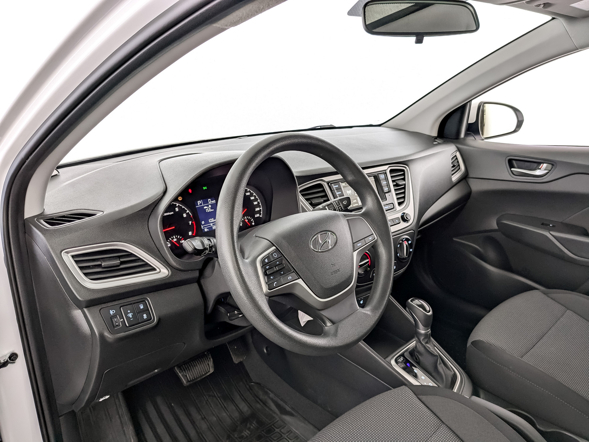 Hyundai Solaris#74537