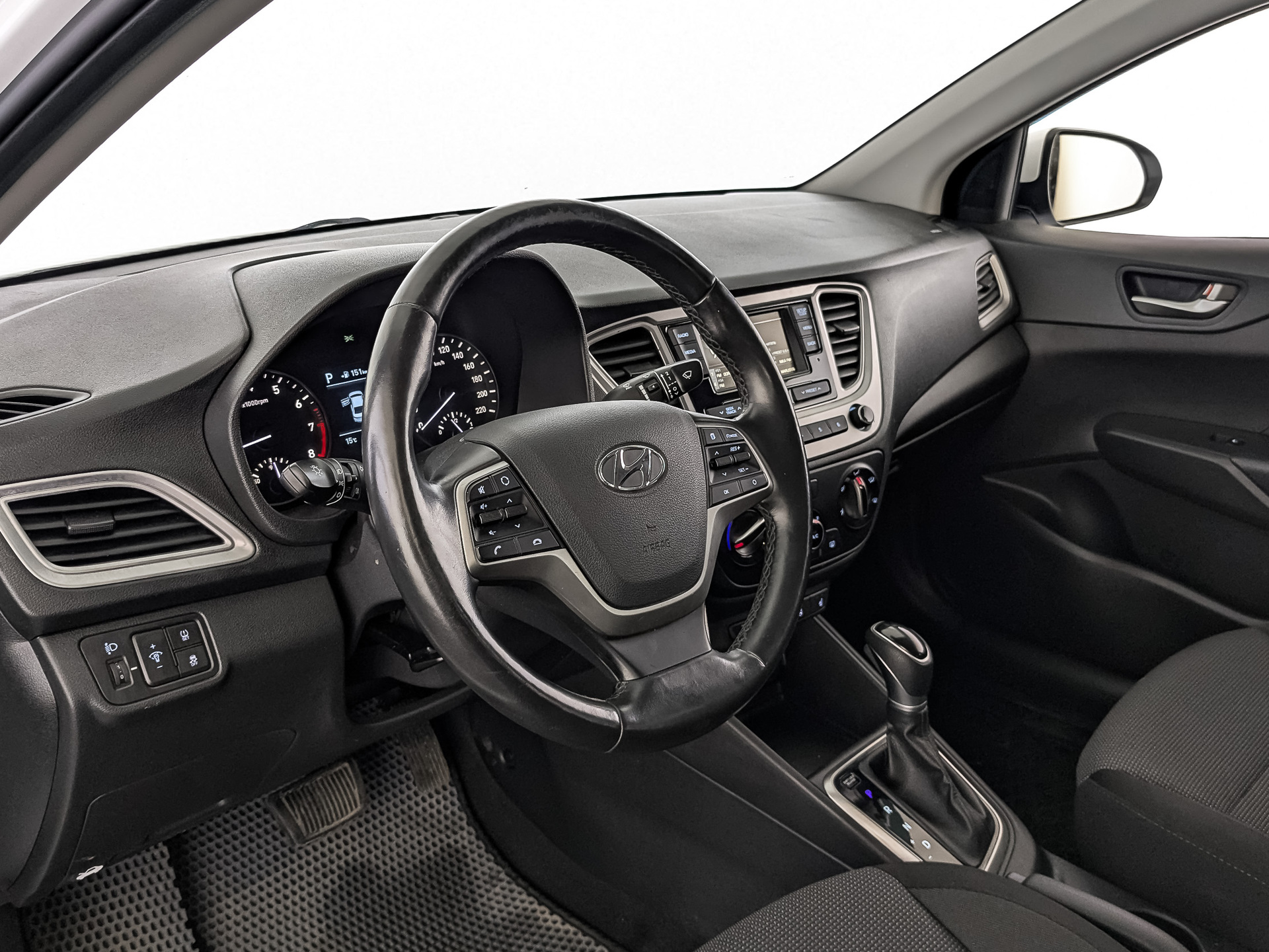 Hyundai Solaris#74610
